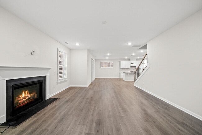 Building Photo - 2116 Curry Mdw Wy