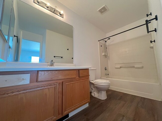 Building Photo - Refreshed Three Bedroom Cold Springs Ho...