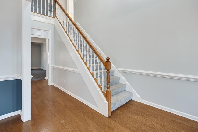 Building Photo - 979 Welbeck Cove