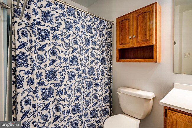 Building Photo - 4205 Fox Pointe Ct