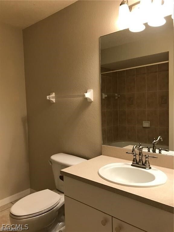 Building Photo - 1139 SW 43rd St