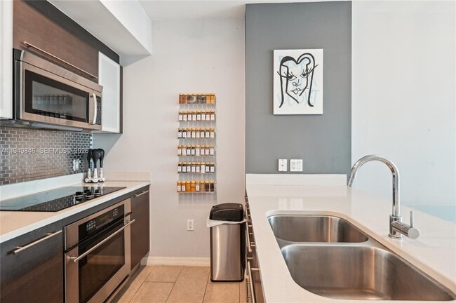 Building Photo - 55 SE 6th St