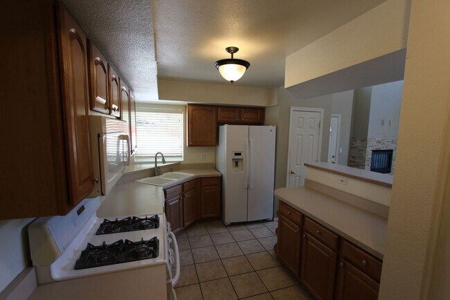 Building Photo - 3-Bedroom Condo in Ponderosa Trails | Backyard + Washer & Dryer