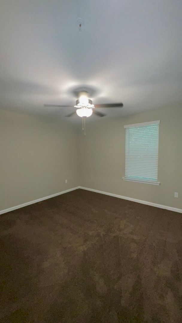 Building Photo - AVAILABLE NOW! 3/3 Condo convenient to FSU...