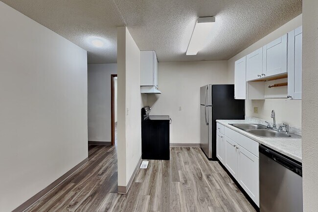 Building Photo - 218 Stanton Ave