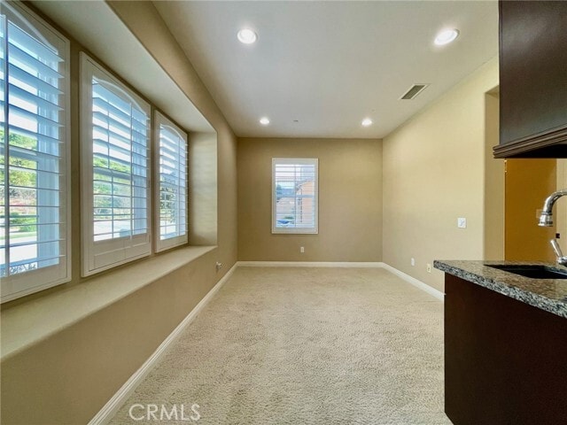 Building Photo - 2652 E Temblor Ranch Dr