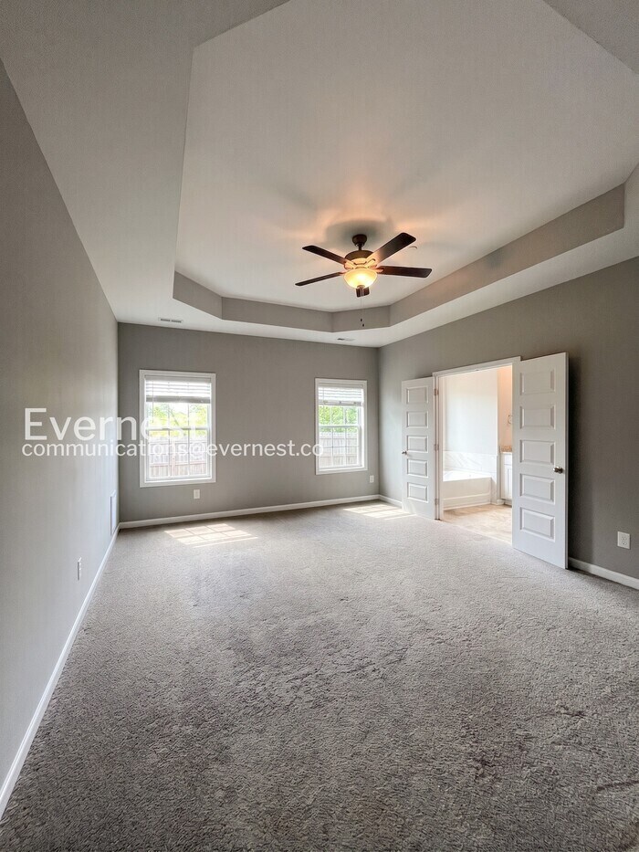 Building Photo - 1105 Prospect Ct