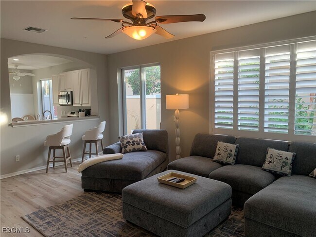 Building Photo - 10600 Tirano Ct