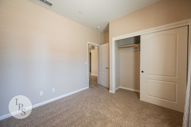 Building Photo - Copper Eastside Home, 2BR/2BA, CUSD, Gated...
