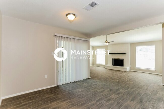 Building Photo - 817 Barcelona Cir