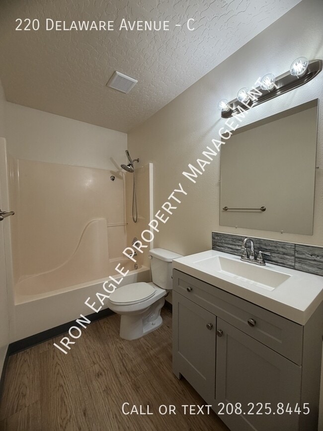 Building Photo - 220 Delaware Ave