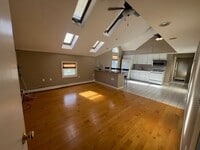 Building Photo - 23 Marsh St