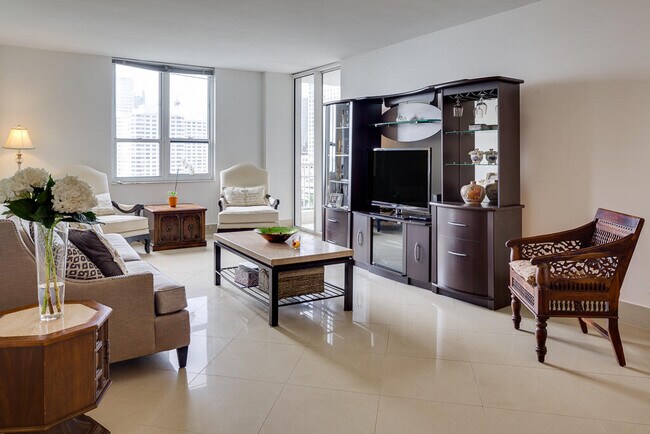 Building Photo - 701 Brickell Key Blvd