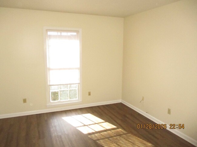 Building Photo - 2024 Oglethorpe Ave