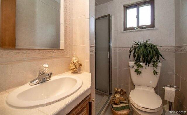 Building Photo - 28418 Walker Ave