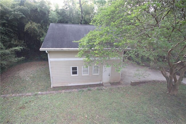 Building Photo - 1335 Carter Rd