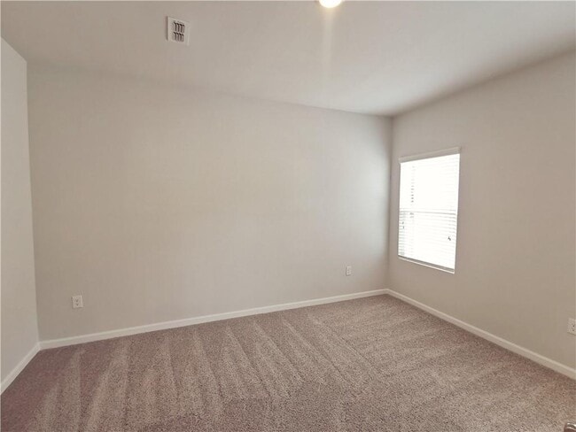 Building Photo - 154 Green Love Ln