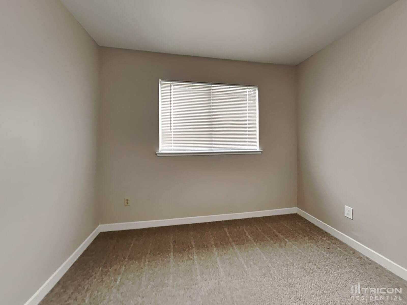 Building Photo - 601 Jeelu Way