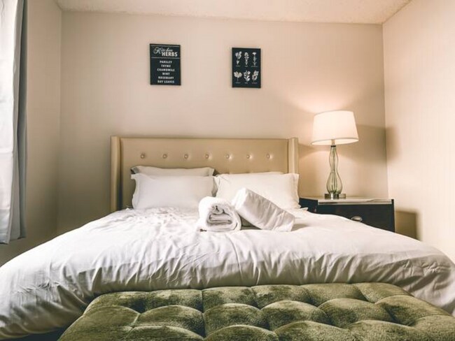 Building Photo - 3786 Longs Peak Ct