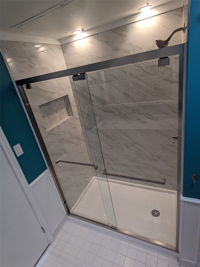 Building Photo - 793 Davis Rd