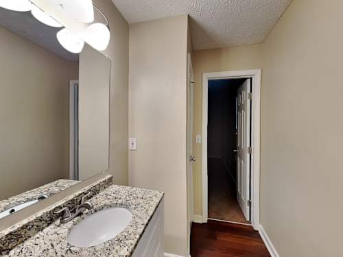 Building Photo - 1806 Oriole Trail