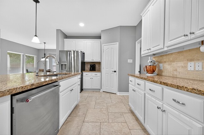 Building Photo - 6854 Adrienne Arbor Dr