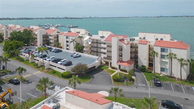 Building Photo - 5729 Del Sol Blvd