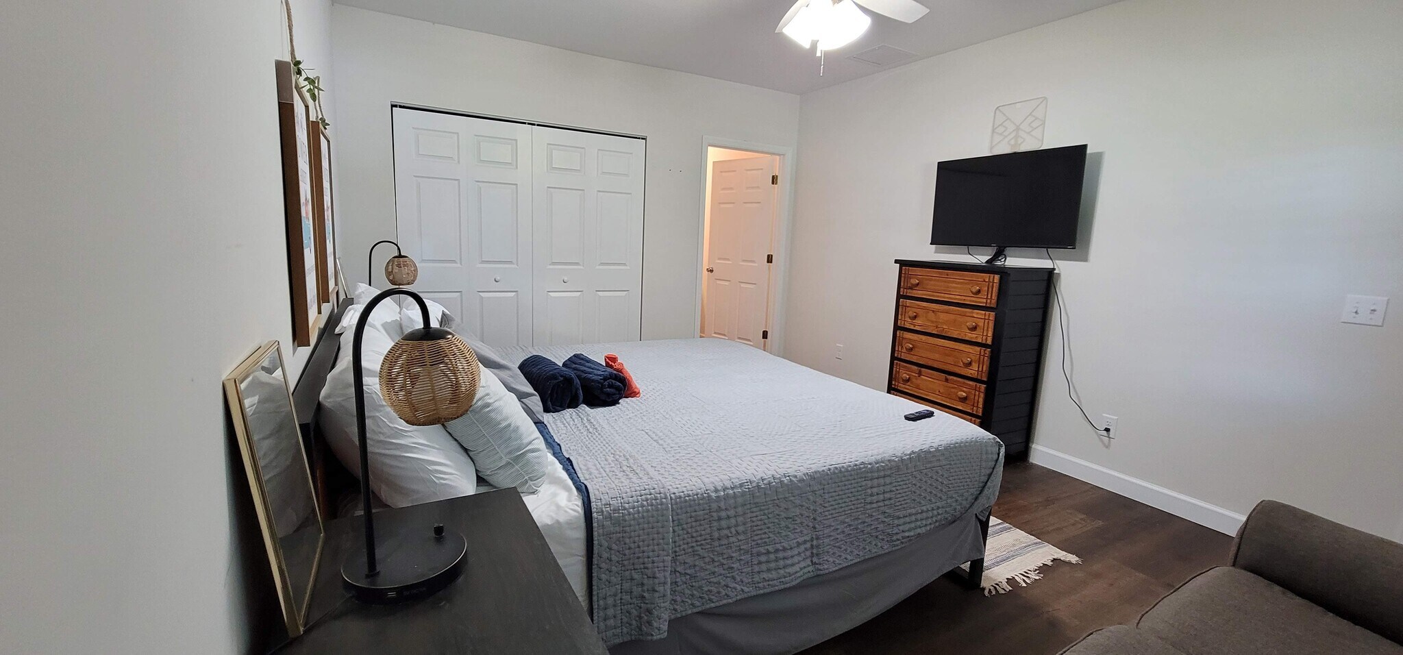 Building Photo - 1616 20th St SW