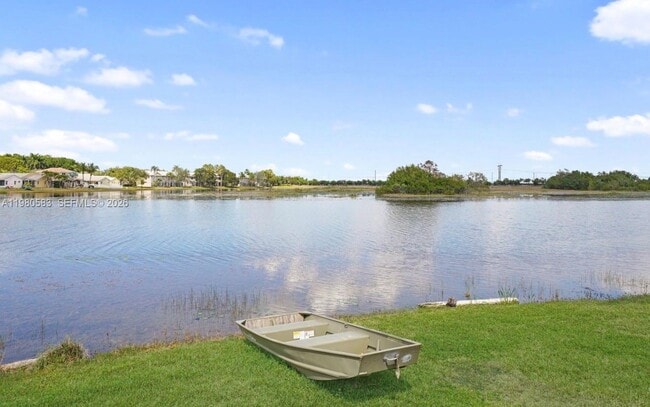 Building Photo - 1400 Meadows Blvd