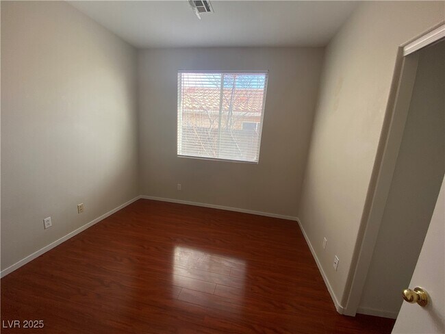 Building Photo - 10636 Lace Vine Arbor Ave
