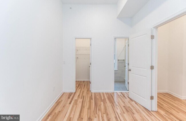 Building Photo - 315 N Preston St