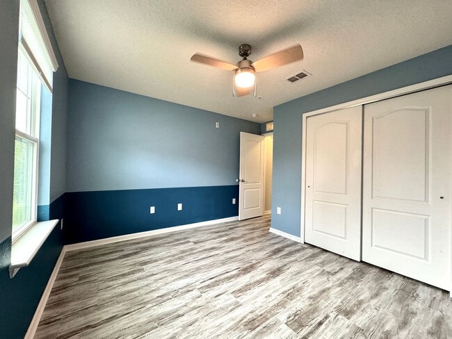 Building Photo - 8539 Gate Pkwy W