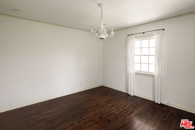 Building Photo - 1063 Selby Ave