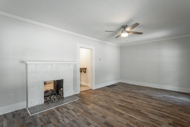 Building Photo - 1420 Hixson Pike