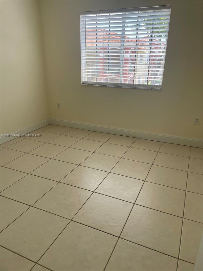 Building Photo - 15400 SW 134th Pl