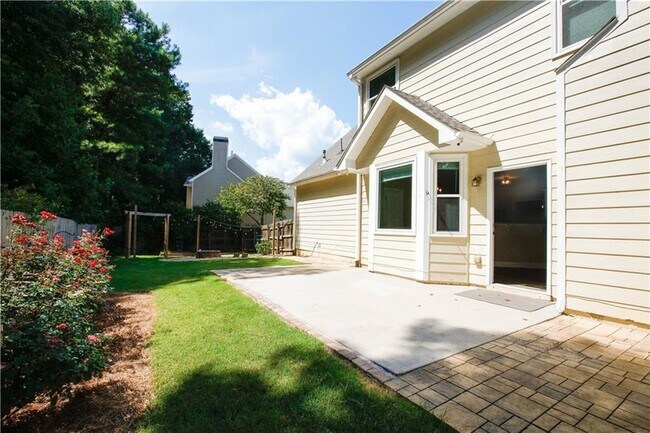 Building Photo - 1005 Landover Crossing