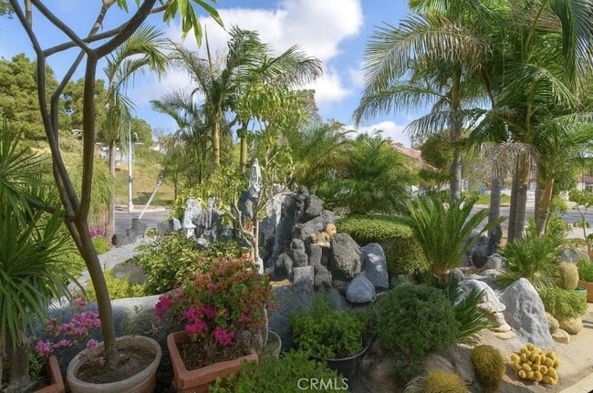 Building Photo - 390 Dylan Cir