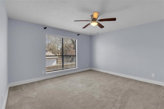 Building Photo - 19002 Walden Forest Dr