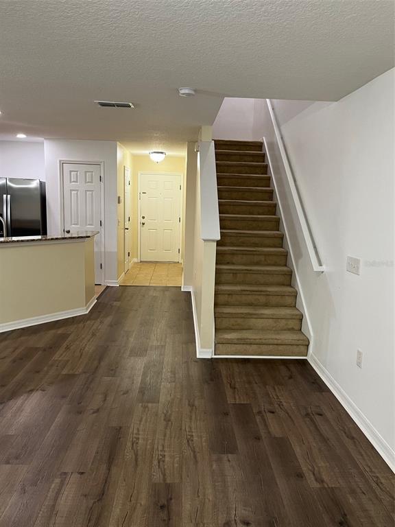 Building Photo - 2557 Aventurine St