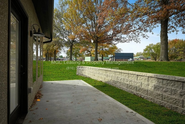 Building Photo - Oak Ridge Falls Townhomes – Unfinished Basement + September Rent FREE!