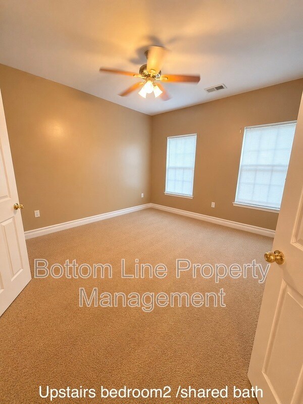 Building Photo - 8045 Talcott Dr