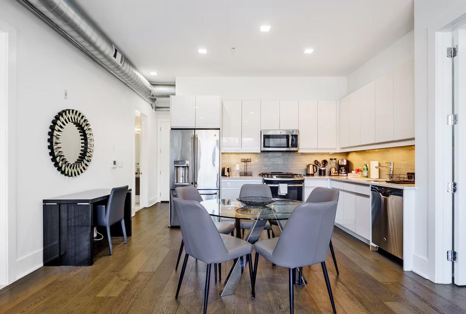 Building Photo - 1424 Adams St