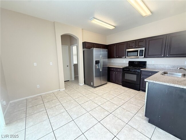 Building Photo - 5057 Midnight Oil Dr