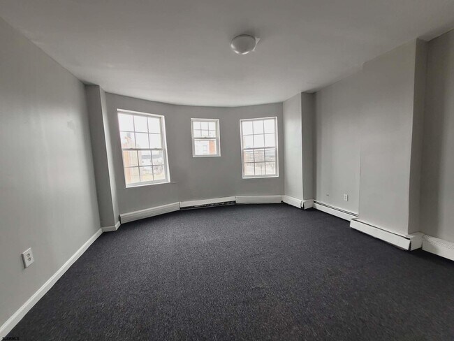 Building Photo - 1108 Baltic Ave