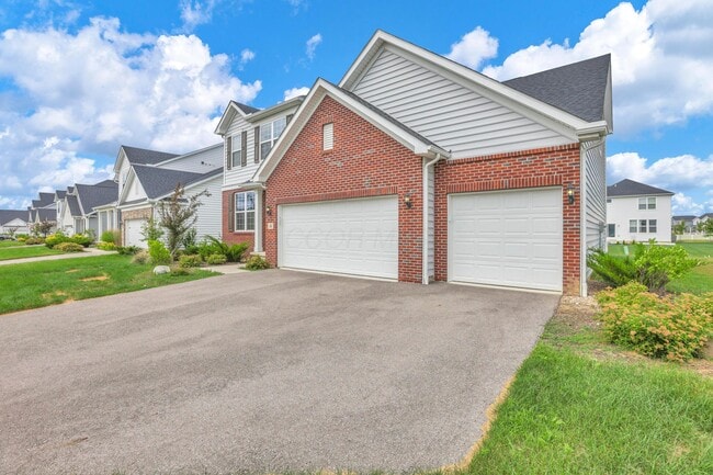 Building Photo - 241 Sunstone Ln