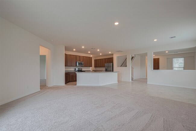 Building Photo - 5727 Texas Sage Dr
