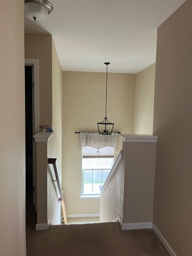 Building Photo - Beautiful 4-bedroom house in Baldwinsville