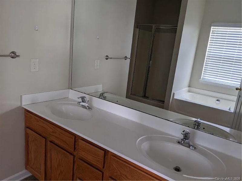 Building Photo - 6303 Margaret Ct