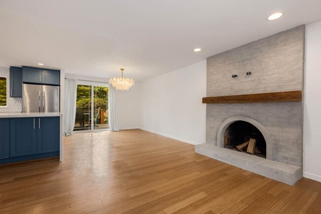 Building Photo - 7912 NE 130th St
