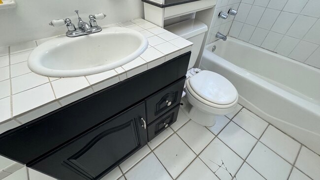 Building Photo - 459 N Alfred St